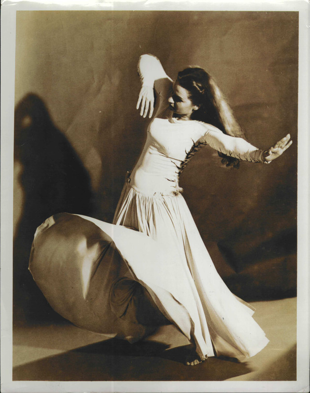 Jean Erdman, dancer and choreographer of modern dance